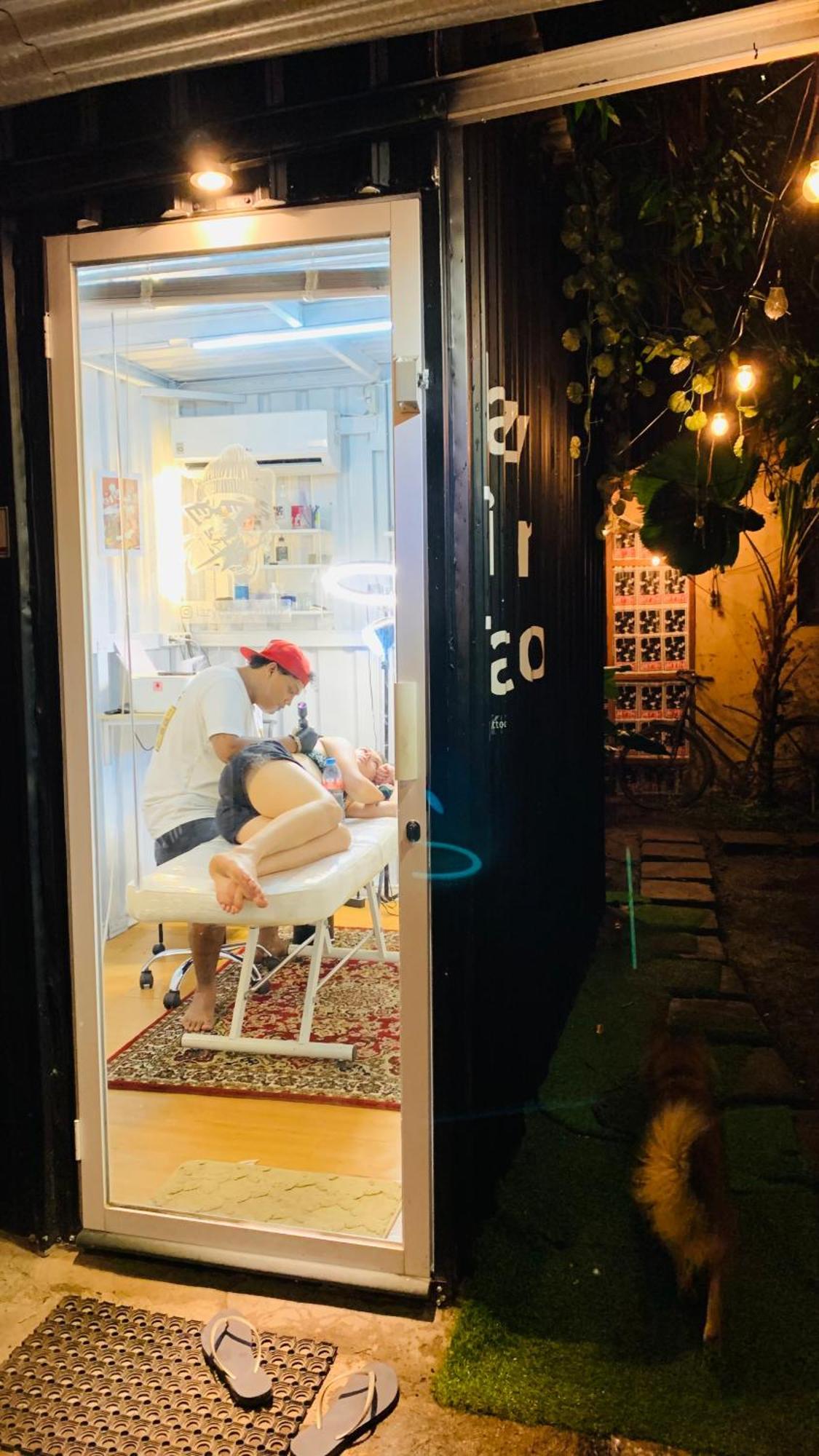 Losmanos Hostel 요그야카르타 외부 사진