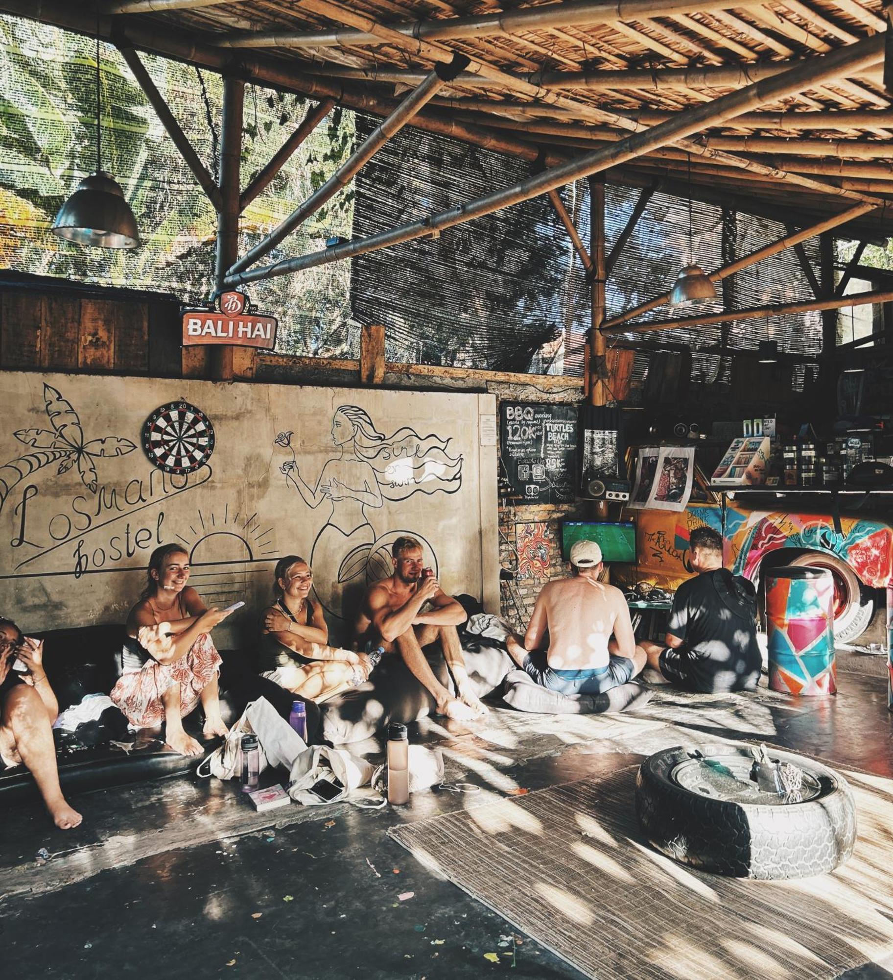 Losmanos Hostel 요그야카르타 외부 사진