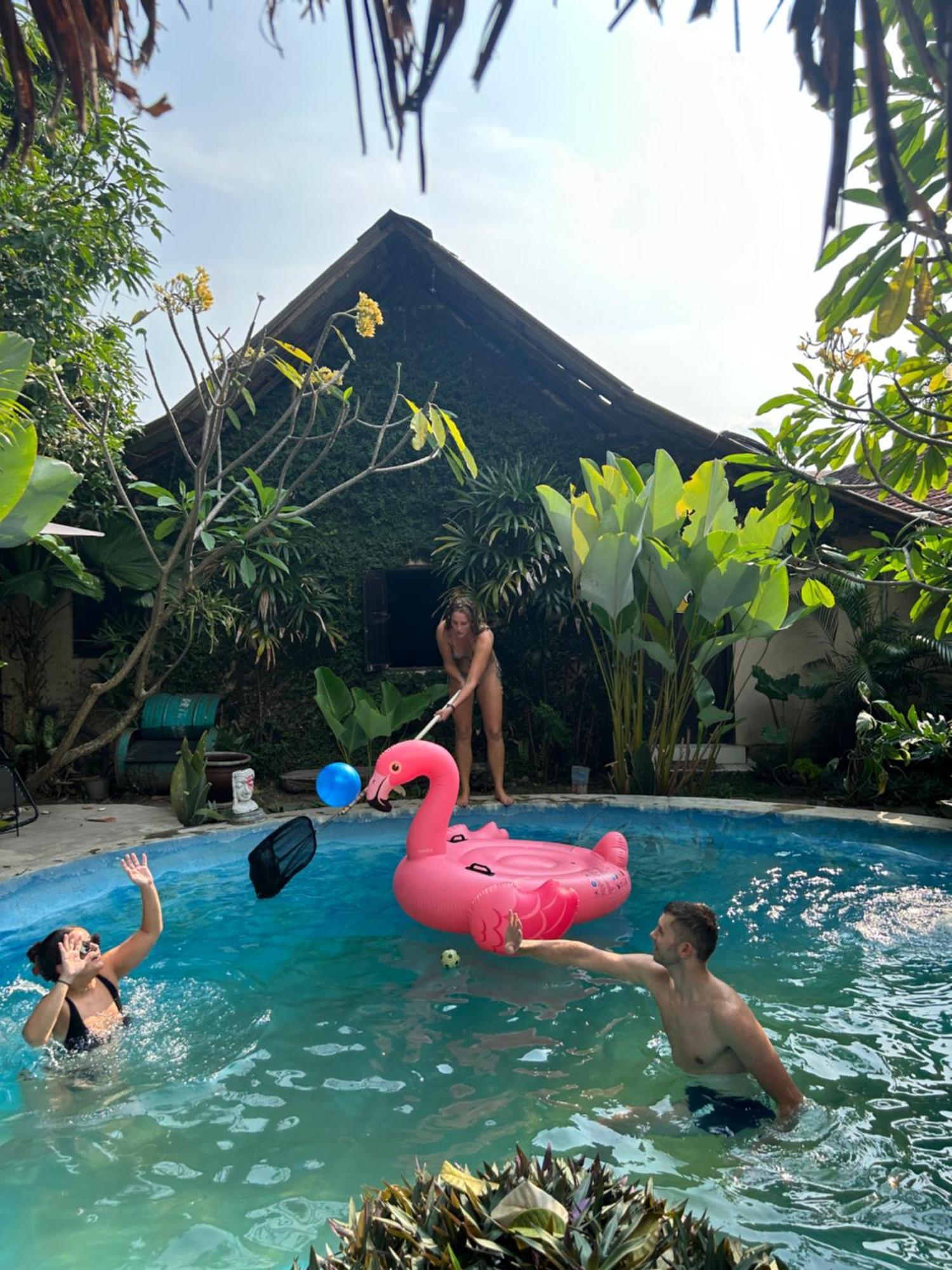 Losmanos Hostel 요그야카르타 외부 사진