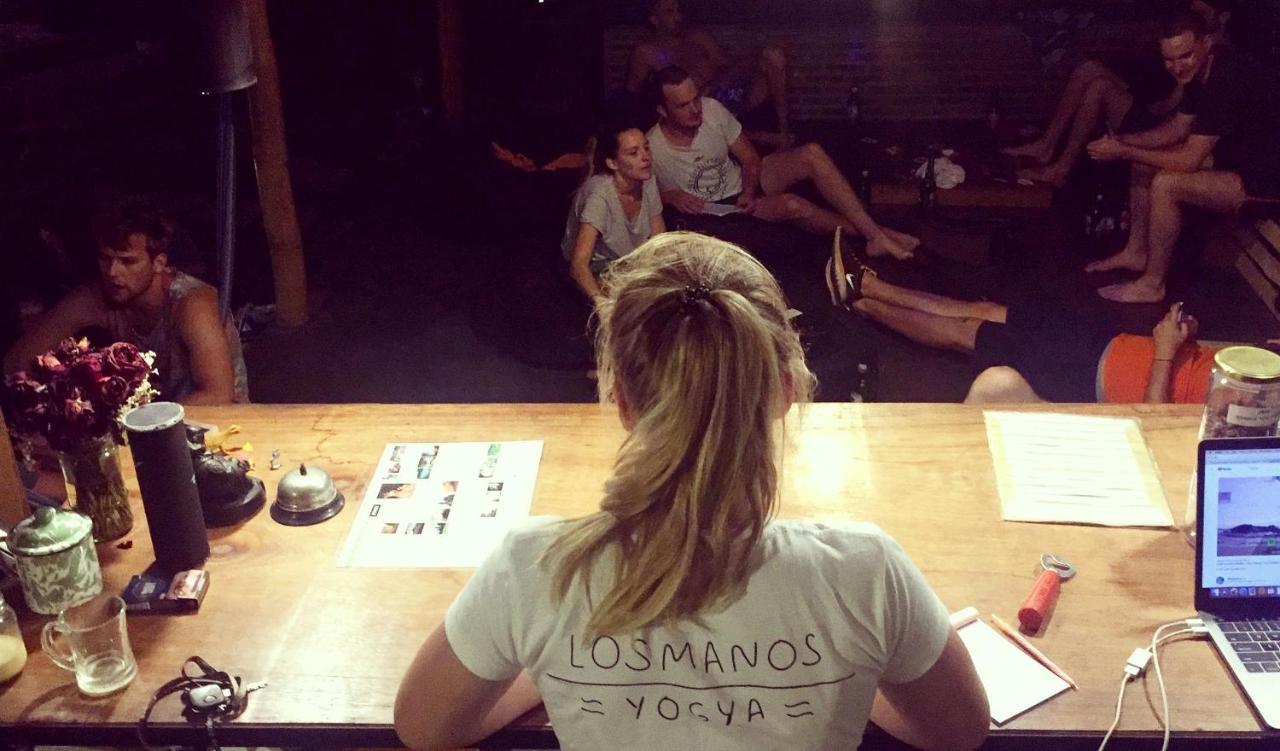 Losmanos Hostel 요그야카르타 외부 사진
